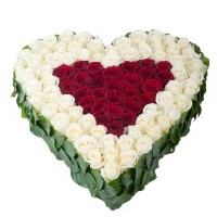 Сердце из роз - заказать доставку цветов онлайн