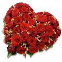 Сердце из 49 роз - заказать доставку цветов онлайн